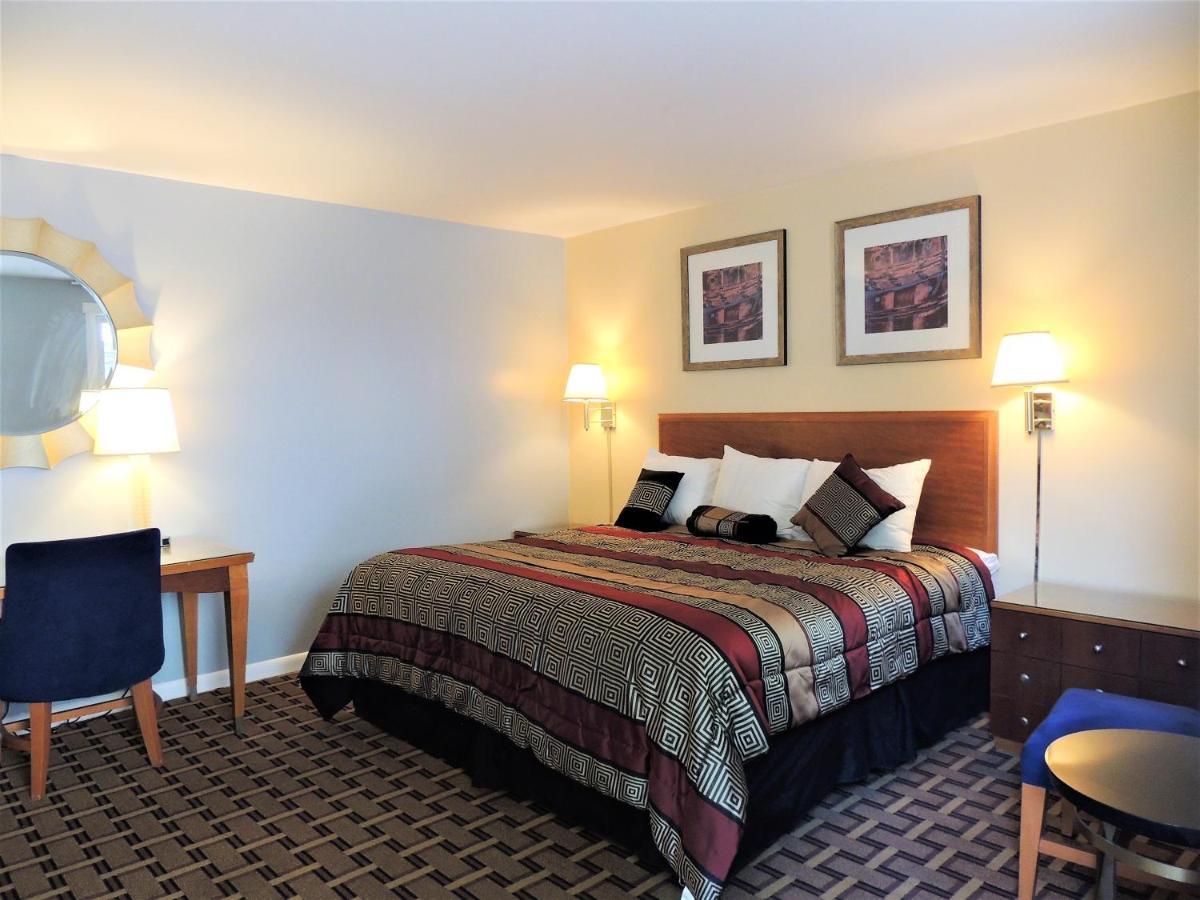Windsor Motel Гротон Экстерьер фото
