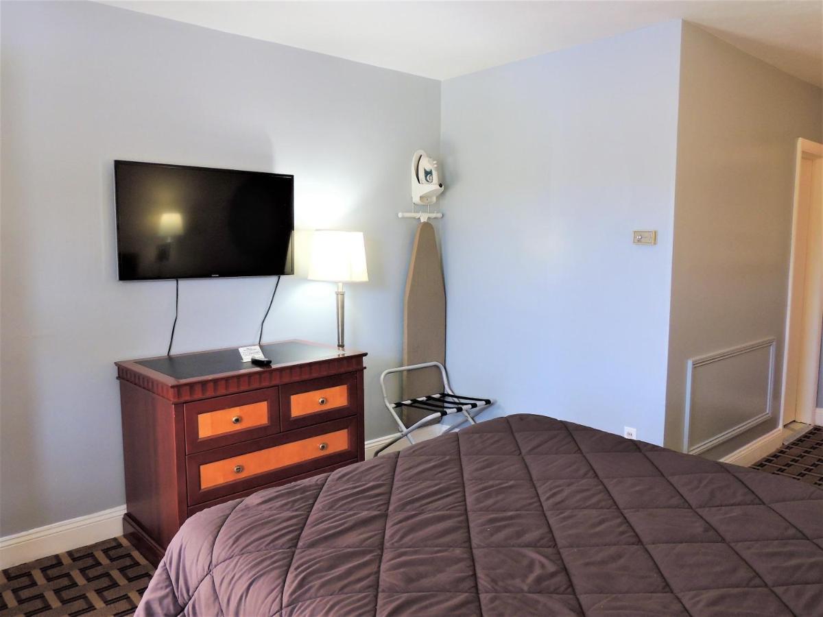 Windsor Motel Гротон Экстерьер фото