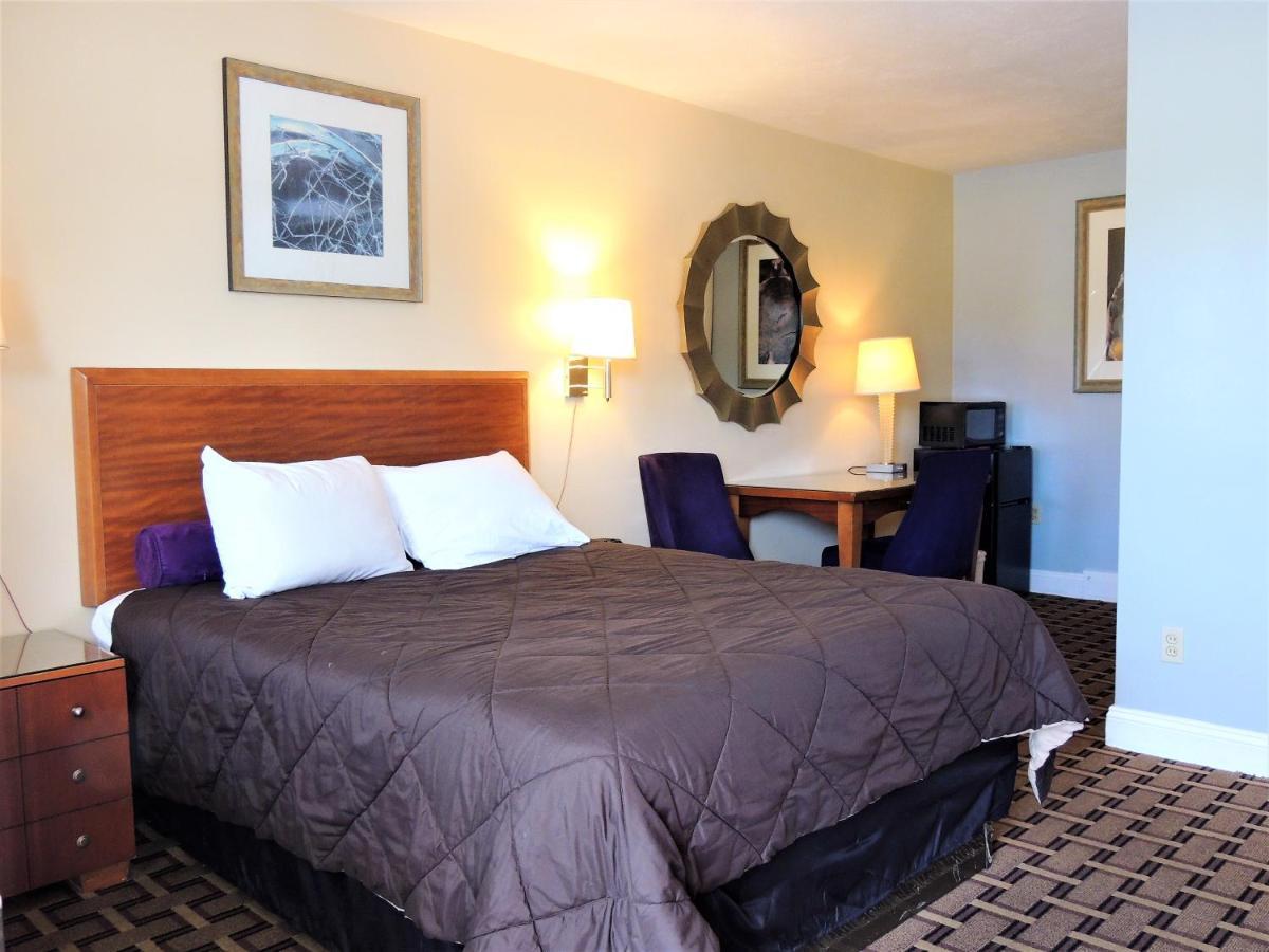 Windsor Motel Гротон Экстерьер фото